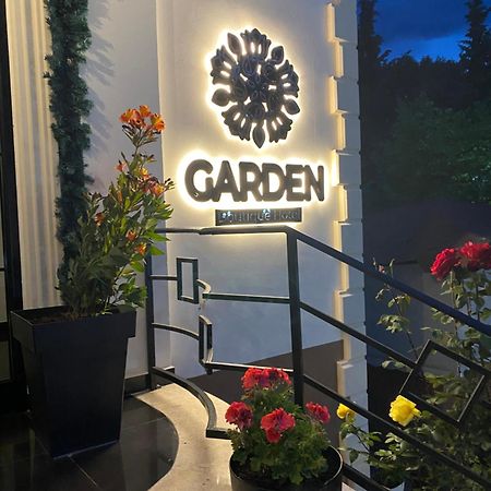 Garden Boutique Hotel Эльбасан Экстерьер фото